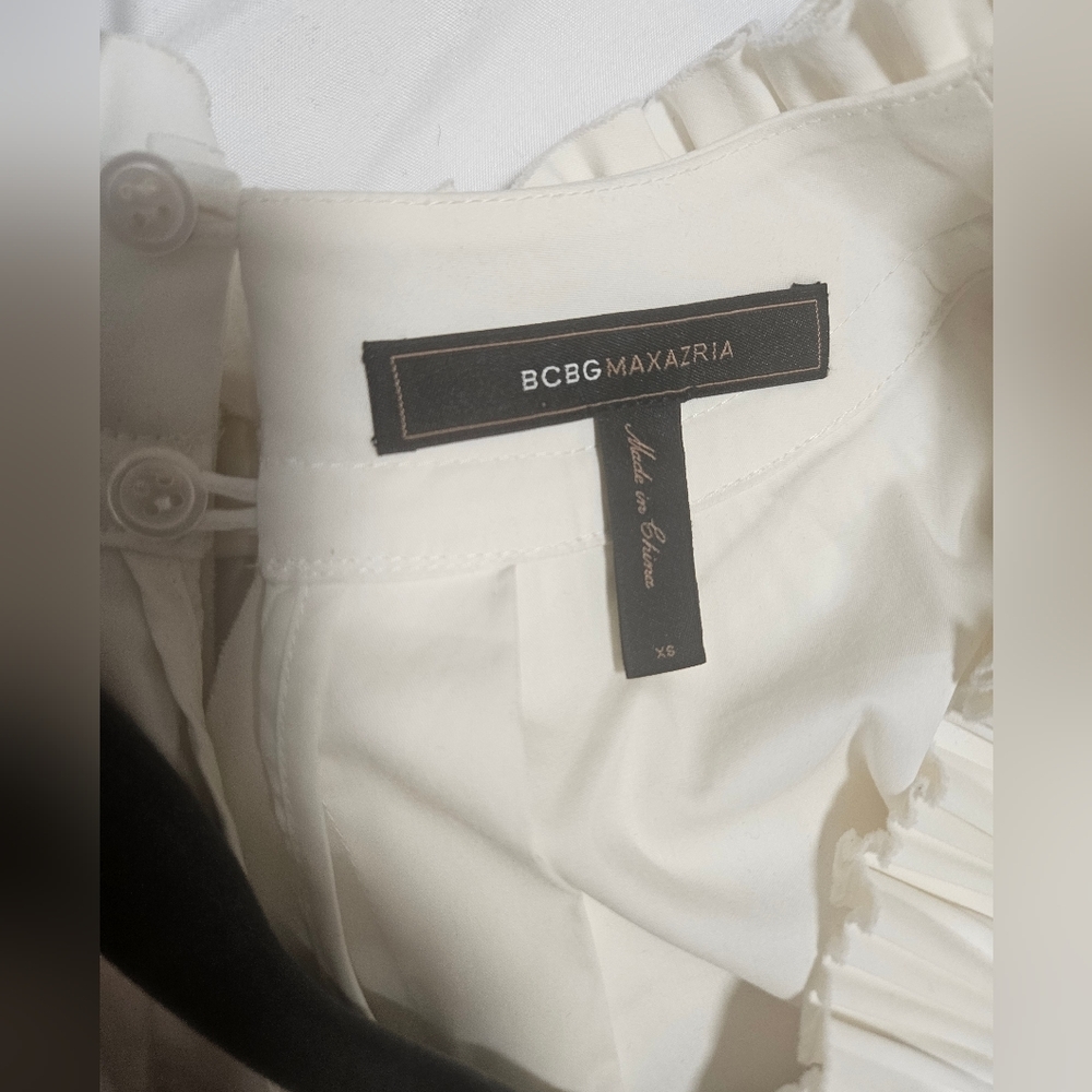 BCBGMaxAzria Sleeveless blouse - Picture 5 of 6